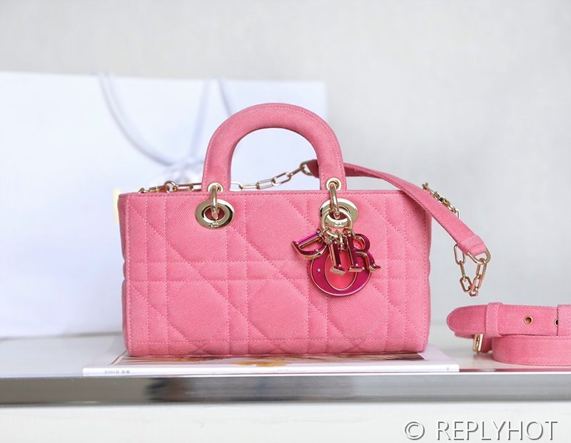 디올 Lady D-Joy 미디엄백 핑크 스웨이드 [매장가 740만원대]