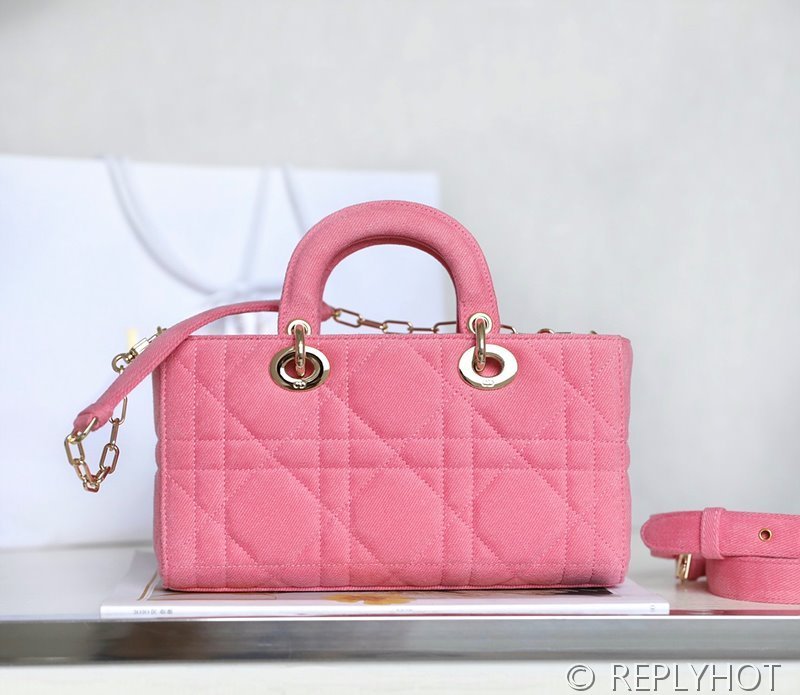 디올 Lady D-Joy 미디엄백 핑크 스웨이드 [매장가 740만원대]