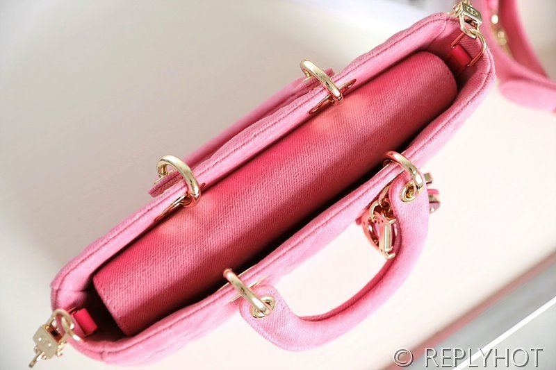 디올 Lady D-Joy 미디엄백 핑크 스웨이드 [매장가 740만원대]