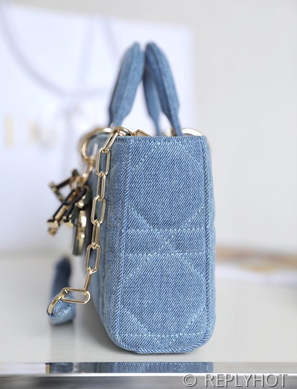 디올 Lady D-Joy 미디엄백 데님 [매장가 740만원대]