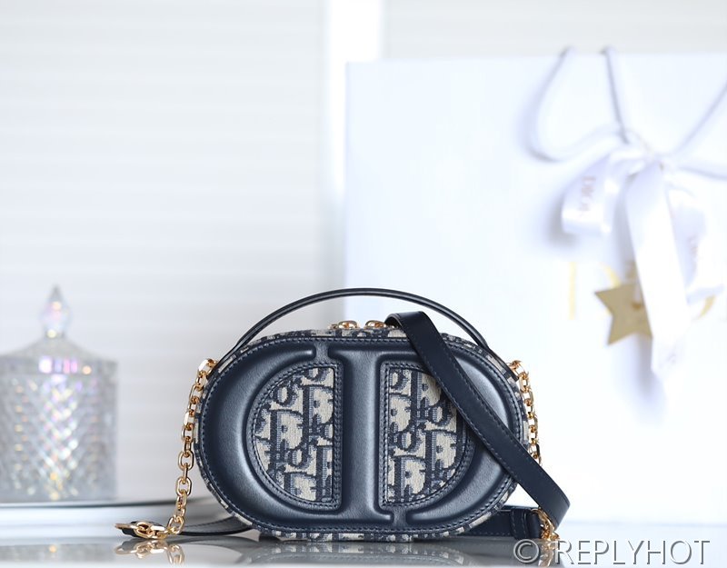 디올 오블리크 CD시크니처 오벌 카메라 미니 백 [매장가 345만원대]