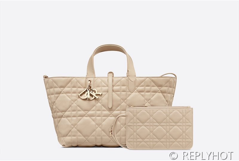 디올 Toujours 뚜주흐 미디엄 백 / 샌드 [매장가530만원대]