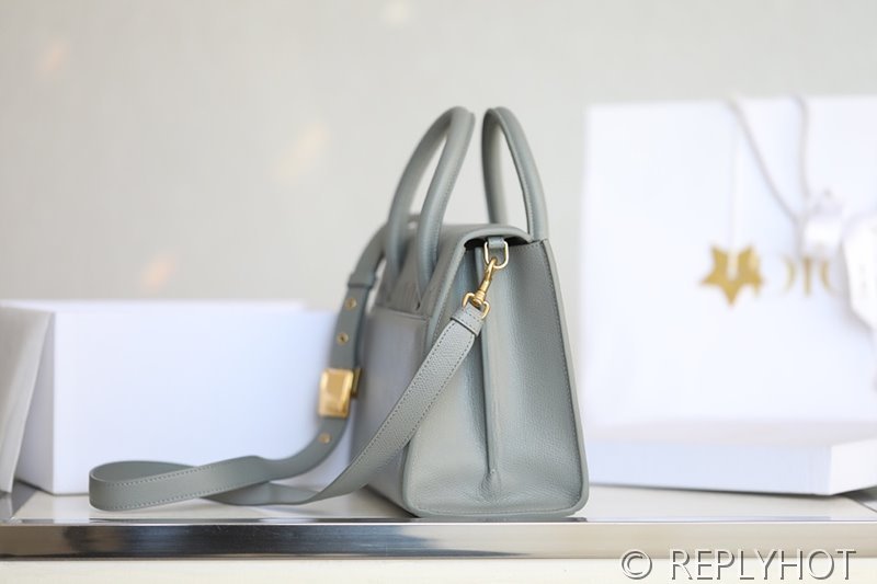 디올 ST HONORE 30 몽테뉴 카바백 / 그레이 [매장가600만원대]