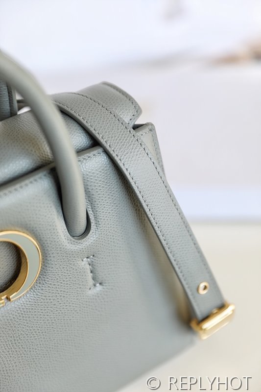 디올 ST HONORE 30 몽테뉴 카바백 / 그레이 [매장가600만원대]