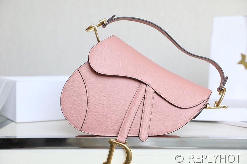 디올 SADDLE 스트랩 백 / 엔틱핑크 [580만원대]