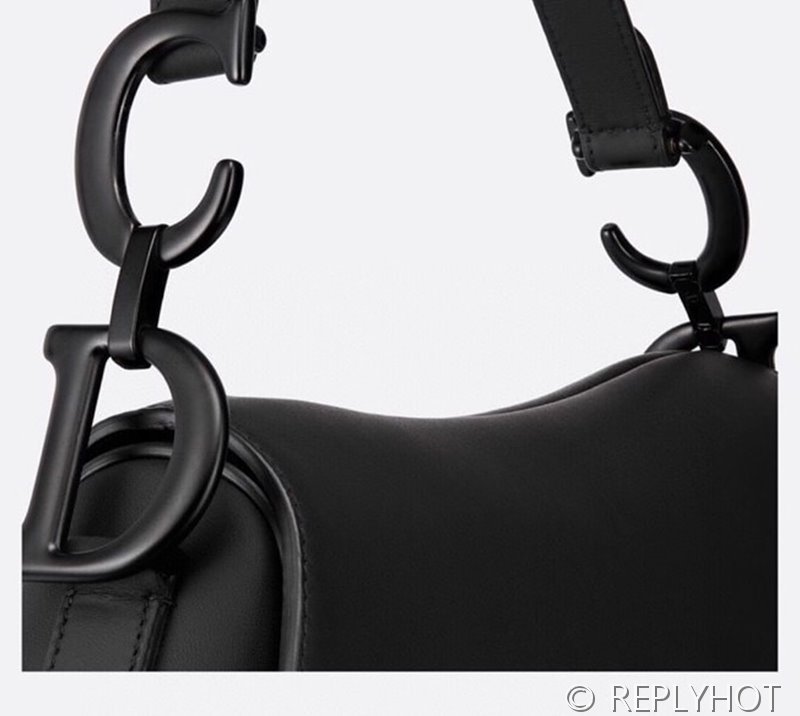 디올 SADDLE 스트랩 백 / 블랙매트 [580만원대]