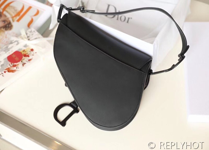 디올 SADDLE 스트랩 백 / 블랙매트 [580만원대]