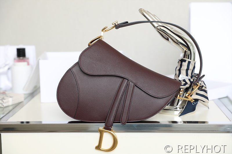 디올 SADDLE 스트랩 백 / 버건디 [580만원대]