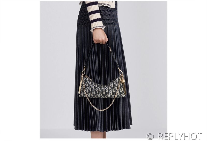 디올 클럽 백 오블리크 [매장가 425만원대]