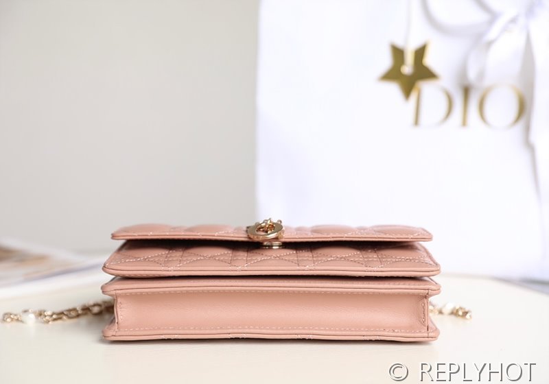 디올 MISS DIOR 미니 백 / 파우더핑크 [매장가 380만원대]