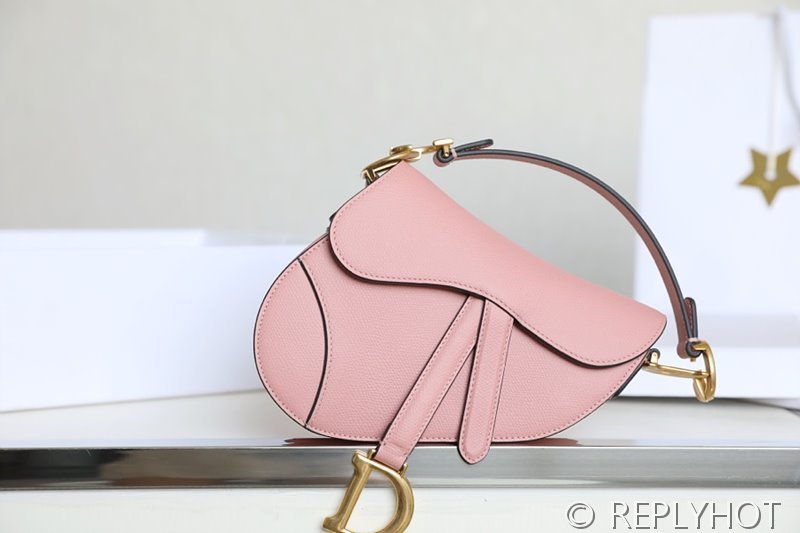 디올 SADDLE 스트랩 백 미니 / 엔틱핑크 [520만원대]