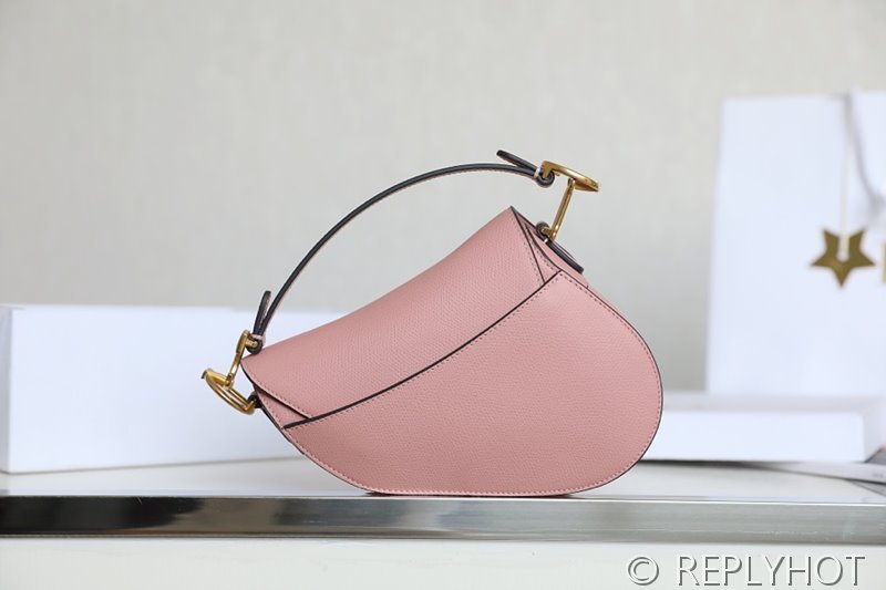 디올 SADDLE 스트랩 백 미니 / 엔틱핑크 [520만원대]