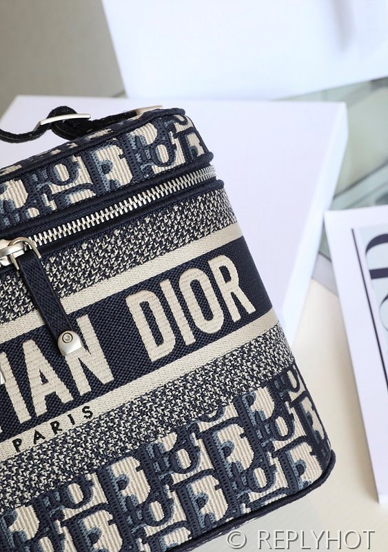 디올 트래블 베니티 케이스 / 오블리크 [매장가285만원대]