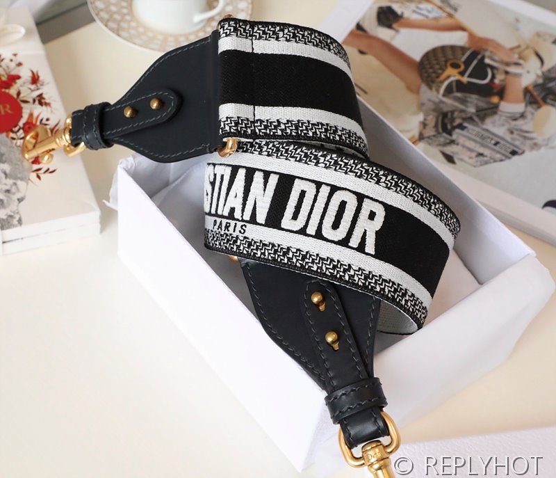 길이 조절 가능한 링 숄더 스트랩 / 블랙 [매장가160만원대]