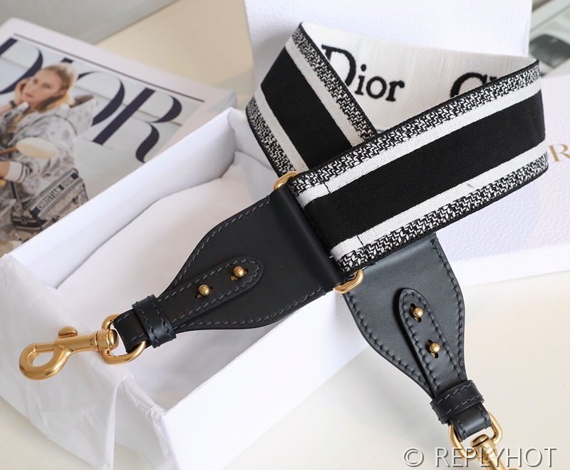 길이 조절 가능한 링 숄더 스트랩 / 블랙 [매장가160만원대]