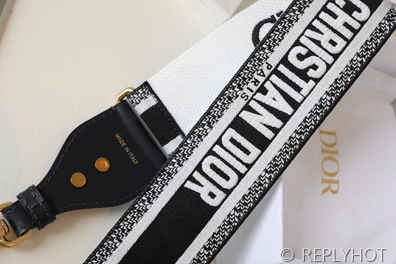 길이 조절 가능한 링 숄더 스트랩 / 블랙 [매장가160만원대]