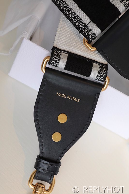 길이 조절 가능한 링 숄더 스트랩 / 블랙 [매장가160만원대]