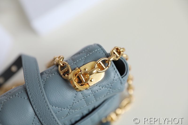 디올 Dior Caro 스몰 백 / 스카이 [매장가 550만원대]