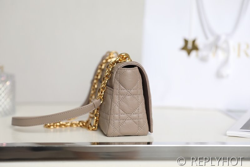 디올 Dior Caro 스몰 백 / 웜토프 [매장가 550만원대]