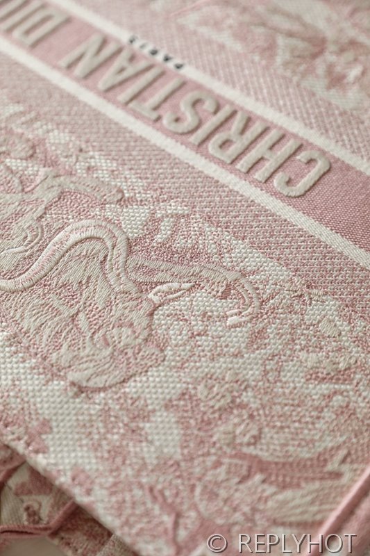 디올 북 토트 백 / 라지 / 핑크타이거 [매장가490만원대]