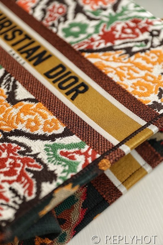 디올 북 토트 백 / 라지 / 페이즐리 옐로우 [매장가490만원대]