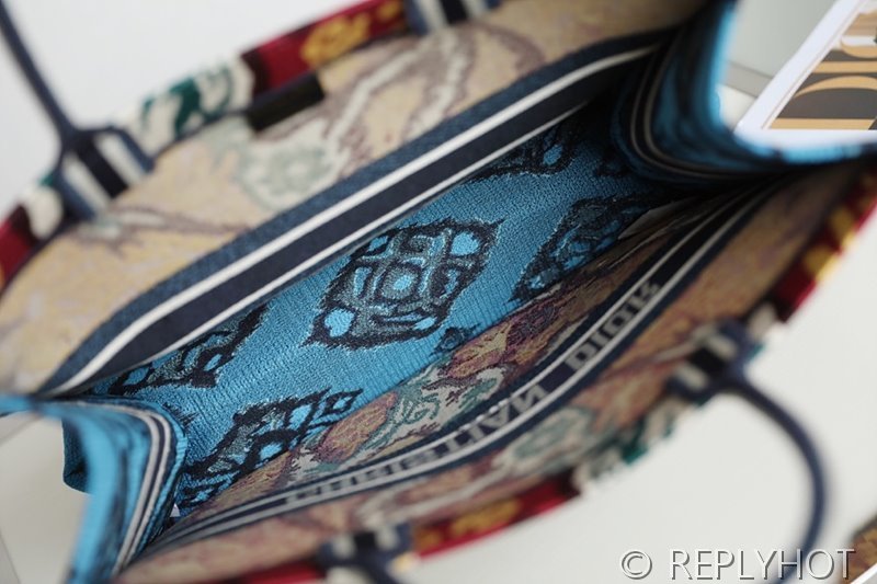 디올 북 토트 백 / 라지 / 페이즐리 블루 [매장가490만원대]