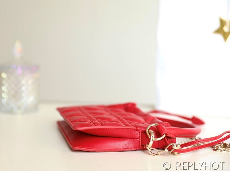 디올 Lady Dior Milly 미니백 [매장가 315만원대]