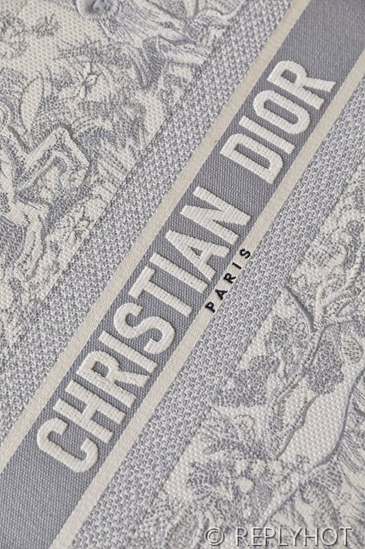 디올 북 토트 백 / 라지 / 타이거그레이 [매장가490만원대]