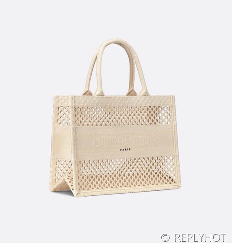 디올 북 토트 백 / 라지 / 오프화이트 메쉬 [매장가490만원대]
