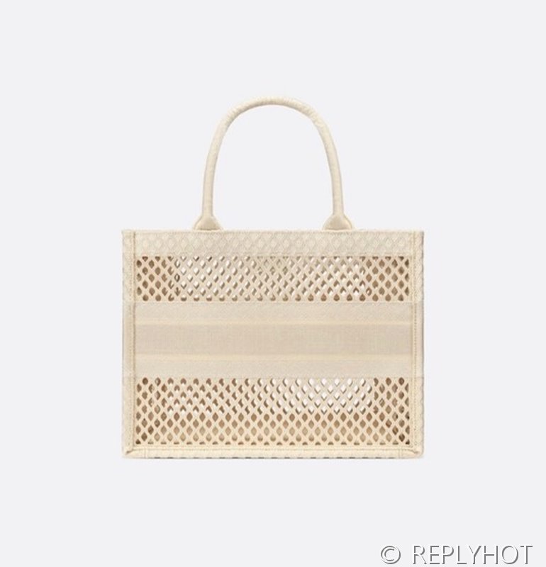 디올 북 토트 백 / 라지 / 오프화이트 메쉬 [매장가490만원대]