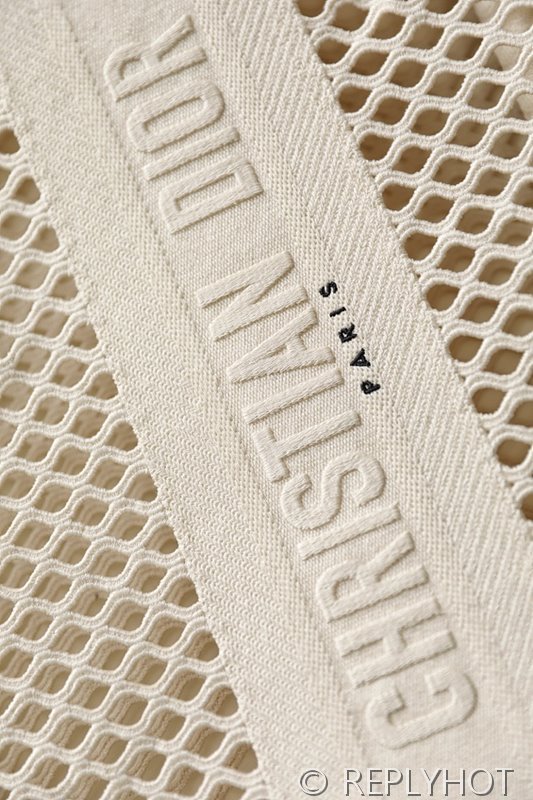 디올 북 토트 백 / 라지 / 오프화이트 메쉬 [매장가490만원대]