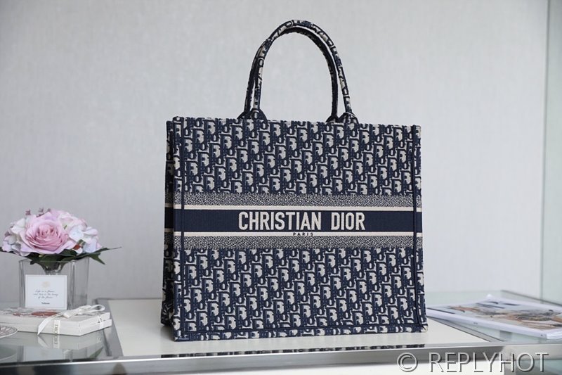 디올 북 토트 백 / 라지 / 오블리크 블루 [매장가490만원대]