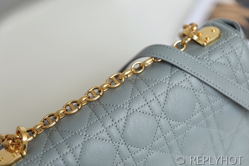 디올 Dior Caro 미디움 백 / 스카이 [매장가 590만원대]