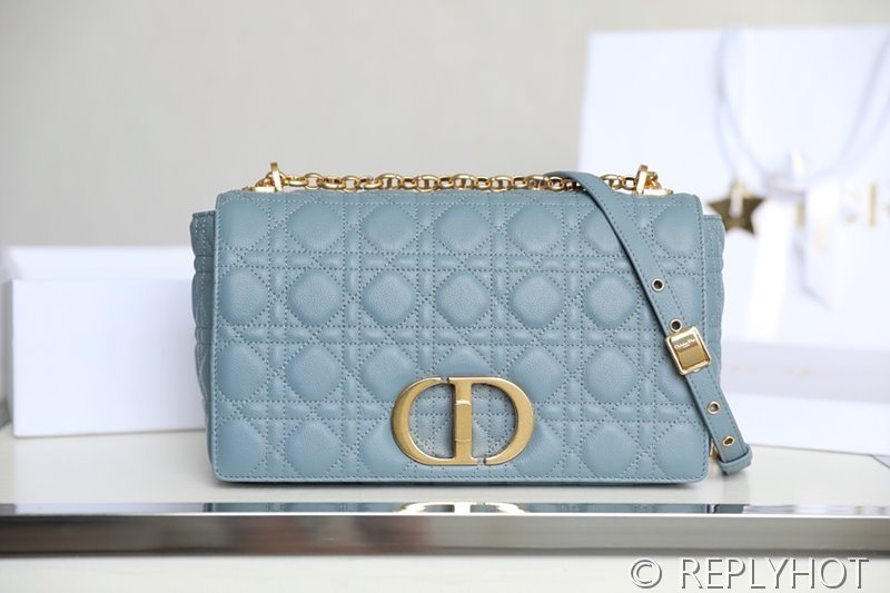디올 Dior Caro 라지 백 / 스카이블루 [매장가 640만원대]