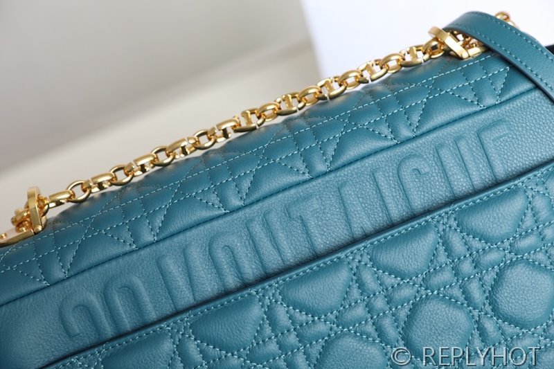 디올 Dior Caro 라지 백 / 딥씨블루 [매장가 640만원대]