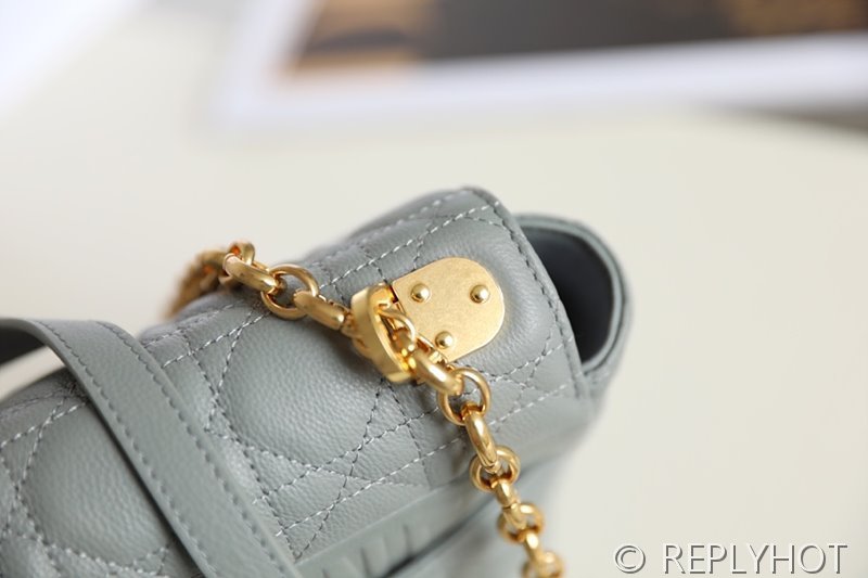 디올 Dior Caro 라지 백 / 그레이라 [매장가 640만원대]