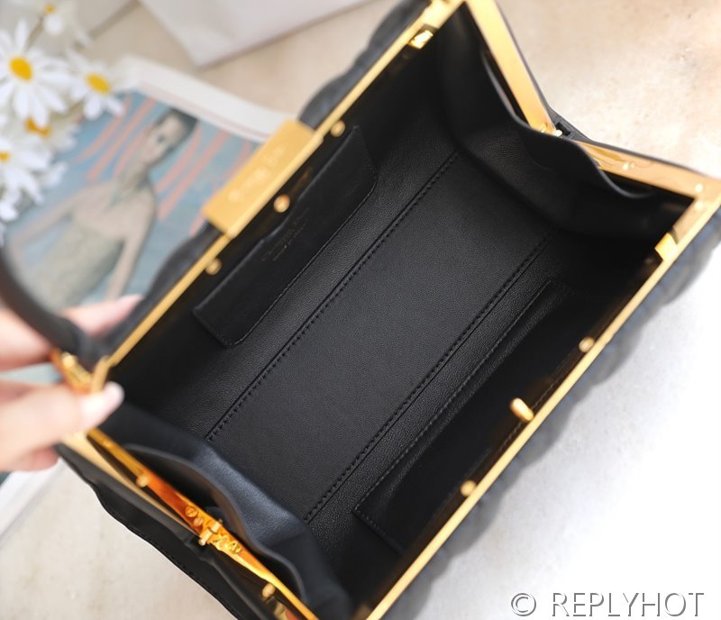 디올 CARO 탑핸들 백