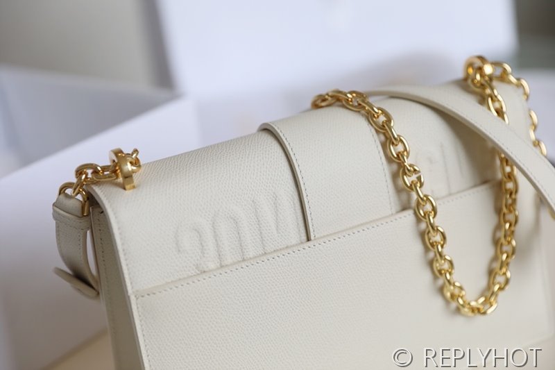 디올 30 Montaigne 몽테인 체인백 / 팜프린팅 화이트 [매장가 520만원대]