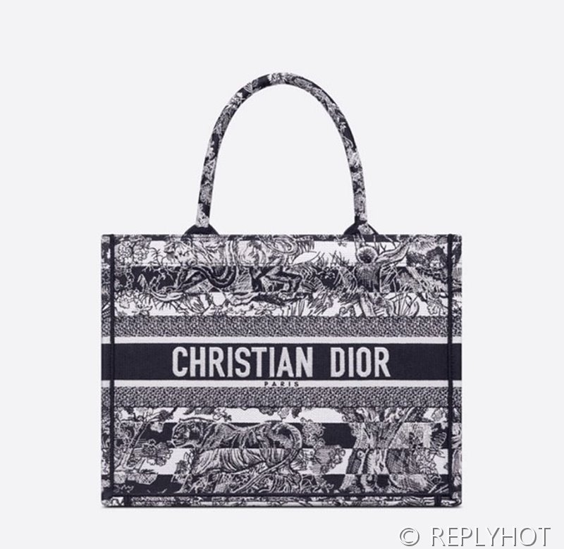 디올 북 토트 백 / 라지 / 블랙타이거 [매장가490만원대]
