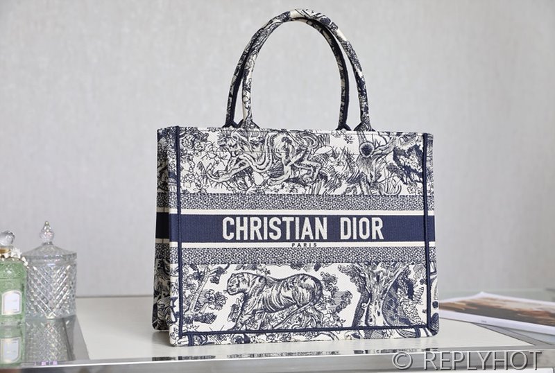디올 북 토트 백 / 라지 / 블루타이거 [매장가490만원대]