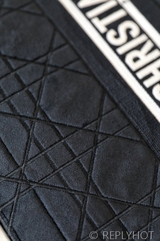 디올 북 토트 백 / 라지 / 블랙자수 [매장가490만원대]