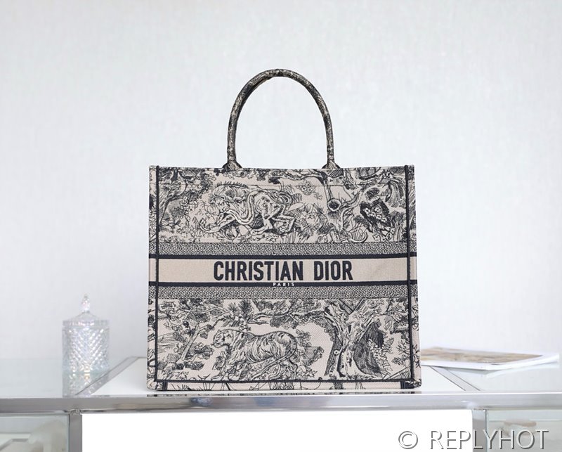 디올 북 토트 백 / 라지 / 브라운타이거 [매장가490만원대]