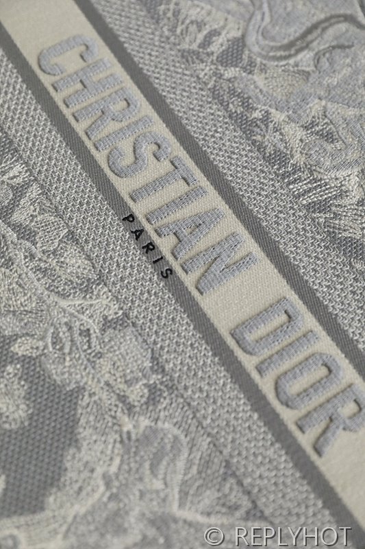 디올 북 토트 백 / 라지 / 리버스그레이 [매장가490만원대]