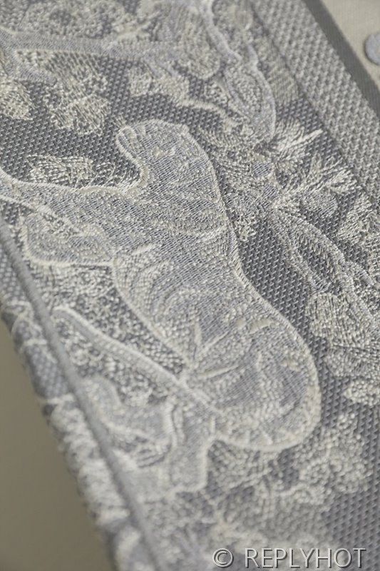 디올 북 토트 백 / 라지 / 리버스그레이 [매장가490만원대]