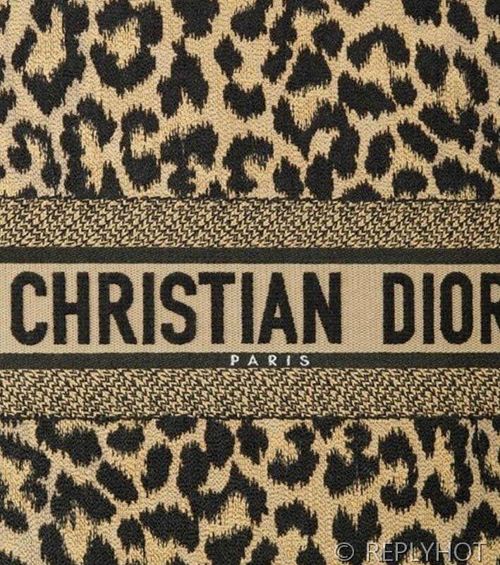 디올 북 토트 백 / 라지 / 레오파드 [매장가490만원대]