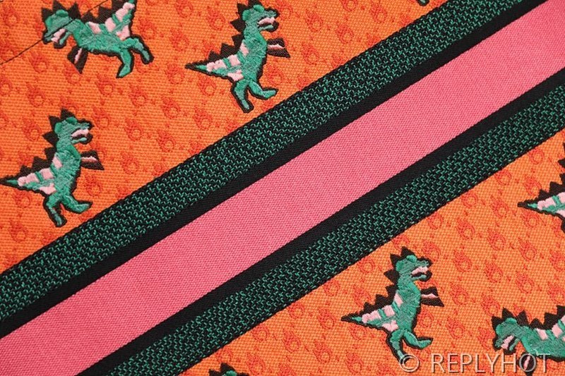 디올 북 토트 백 / 라지 / 드래곤 파이어 [매장가490만원대]