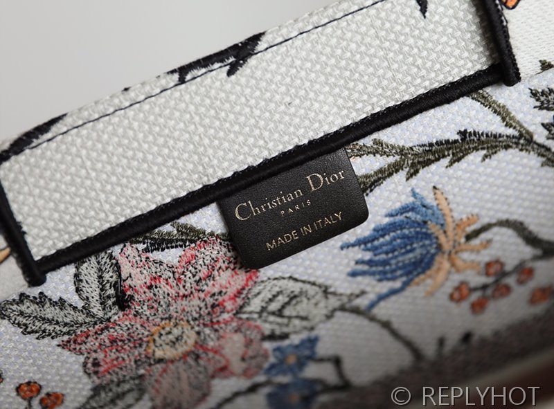 디올 북 토트 백 / 라지 / 꽃무늬 [매장가490만원대]