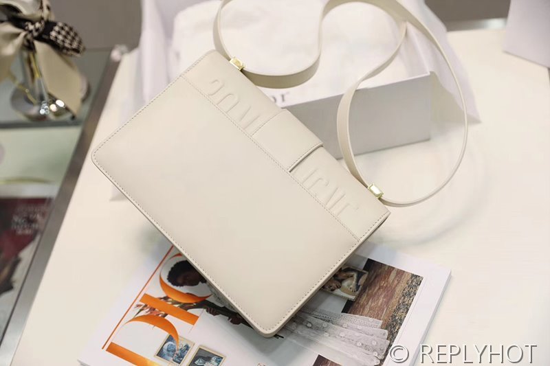 디올 30 Montaigne 몽테인 백 / 화이트 [매장가 530만원대]