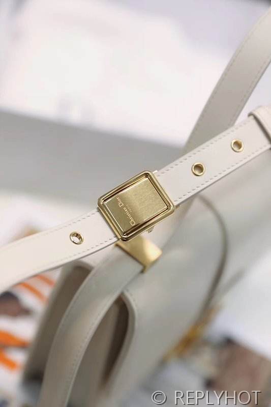 디올 30 Montaigne 몽테인 백 / 화이트 [매장가 530만원대]