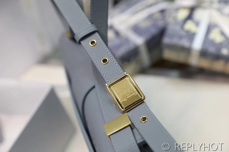 디올 30 Montaigne 몽테인 백 / 헤이즈블루 [매장가 530만원대]